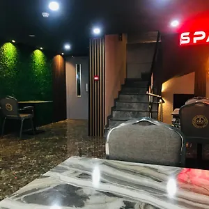 Miss Royal & Spa Hotel